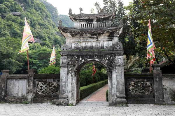 Cố đô Hoa Lư